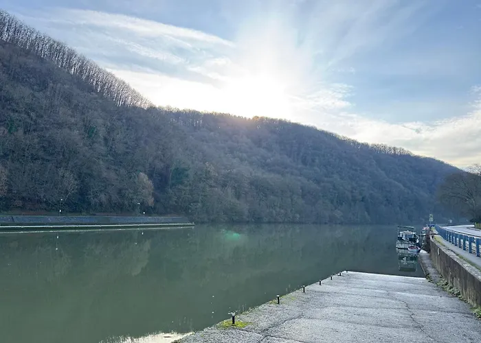 Echappee Mosane 10 Personnes Max * Waulsort